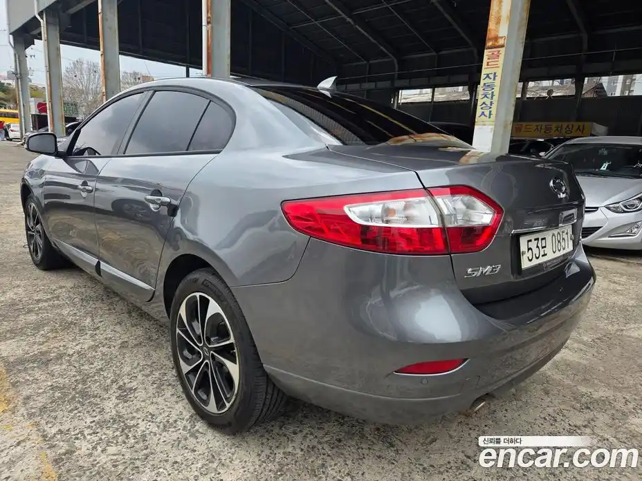 Renault SM3 2016 1.6 гидро в Москве № 1192025, фото 7