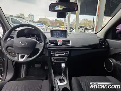 Renault SM3 2016 1.6 гидро в Москве № 1192025, миниатюра 9