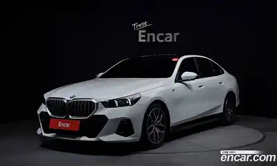 BMW 5-Series, 2025