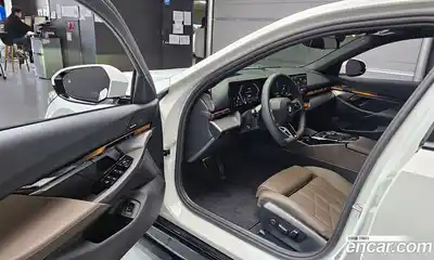BMW 5-Series 2025 2.0 гидро в Москве № 1192114, миниатюра 10