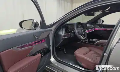 BMW 7-Series 2025 3.0 Автомат в Москве № 1192148, миниатюра 10