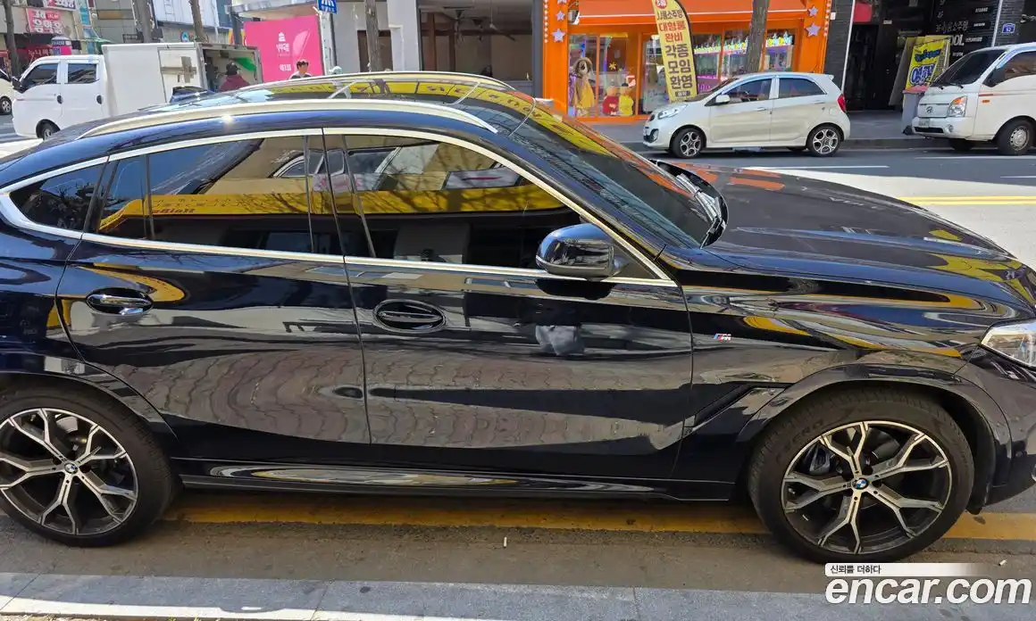 BMW X6 2022 3.0 Автомат в Москве № 1193015, фото 2