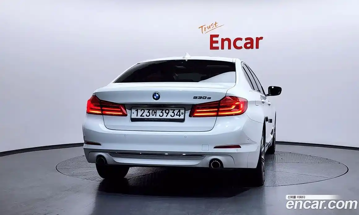 BMW 5-Series 2020 2.0 Автомат в Москве № 1193206, фото 4