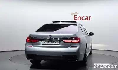 BMW 7-Series 2018 4.4 Автомат в Москве № 1193340, миниатюра 4
