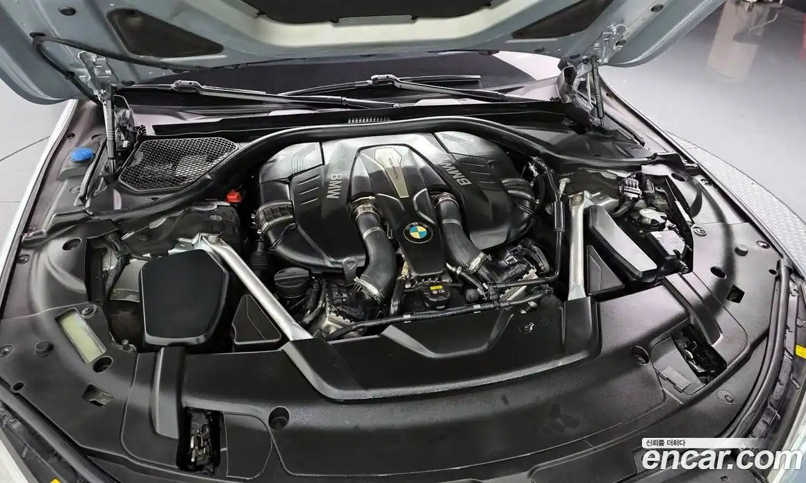 BMW 7-Series 2018 4.4 Автомат в Москве № 1193340, фото 6