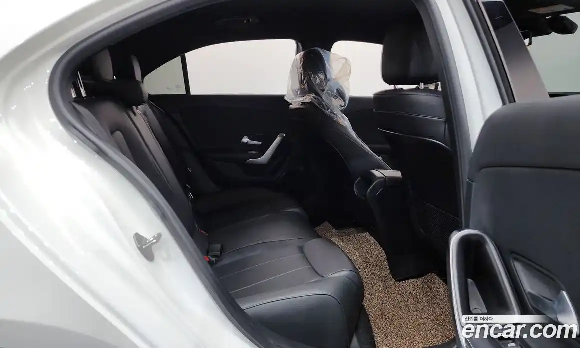 Mercedes-Benz A-Class 2021 2.0 Автомат в Москве № 1193929, фото 12