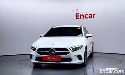 Mercedes-Benz A-Class 2021 2.0 Автомат в Москве № 1193929, миниатюра 3