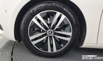 Mercedes-Benz A-Class 2021 2.0 Автомат в Москве № 1193929, миниатюра 5