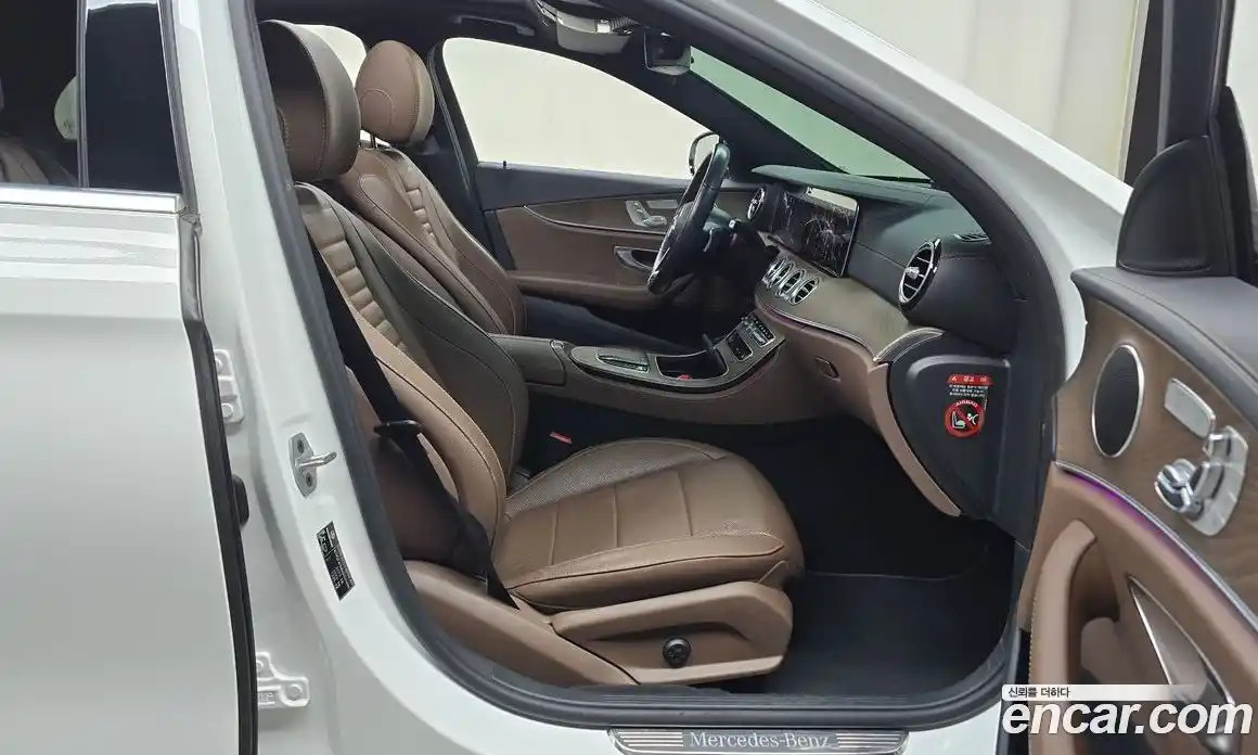 Mercedes-Benz E-Class 2021 2.0 гидро в Москве, фото 11