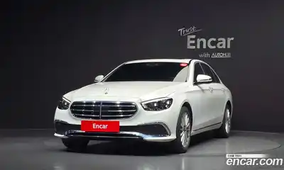 Mercedes-Benz E-Class 2021 2.0 гидро в Москве, миниатюра 3