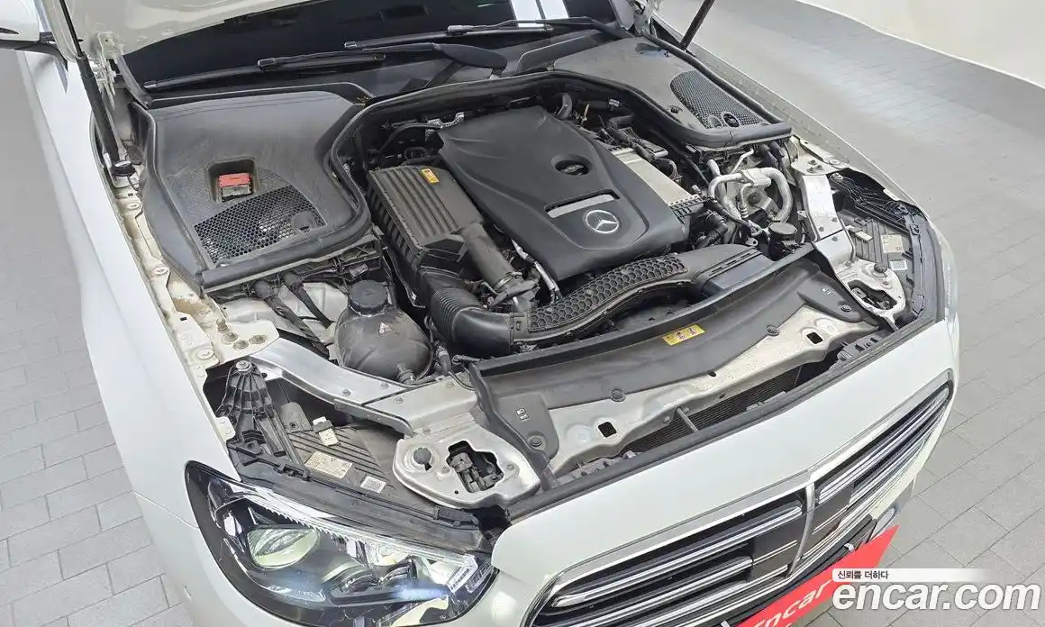 Mercedes-Benz E-Class 2021 2.0 гидро в Москве, фото 6