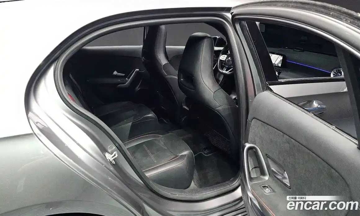 Mercedes-Benz A-Class 2021 2.0 Автомат в Москве № 1194153, фото 11