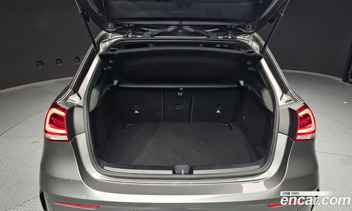 Mercedes-Benz A-Class 2021 2.0 Автомат в Москве № 1194153, фото 20