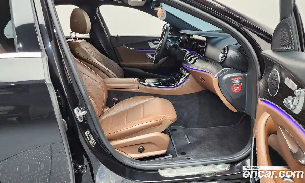 Mercedes-Benz E-Class 2023 2.0 гидро в Москве, фото 11