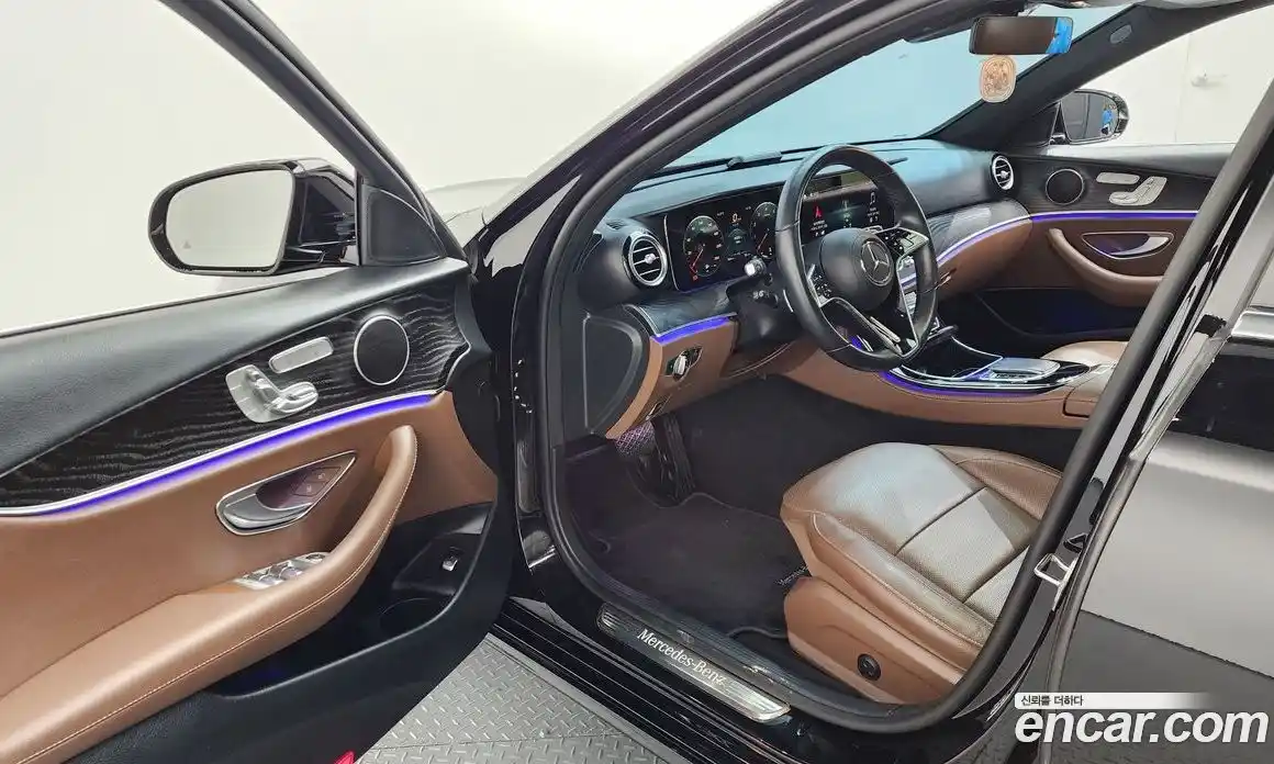 Mercedes-Benz E-Class 2023 2.0 гидро в Москве, фото 10