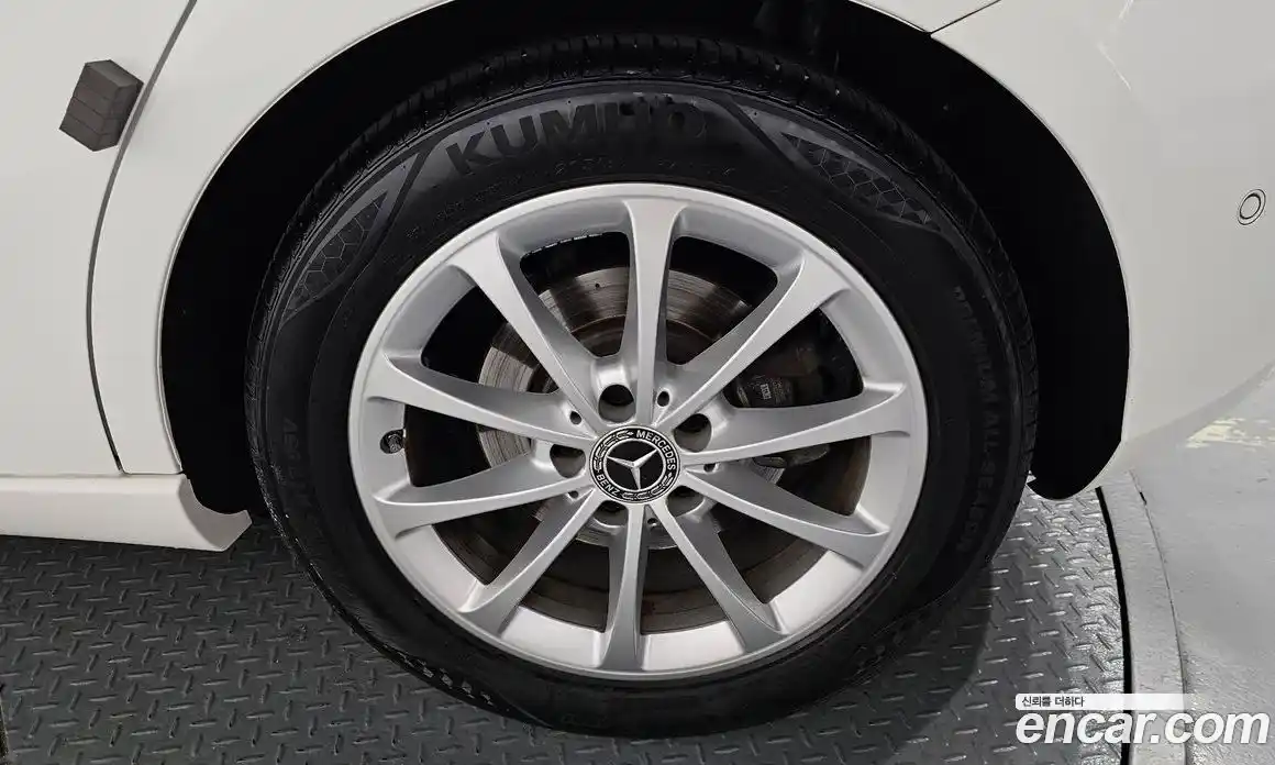 Mercedes-Benz A-Class 2019 2.0 Автомат в Москве № 1194176, фото 5