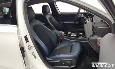 Mercedes-Benz A-Class 2019 2.0 Автомат в Москве № 1194176, миниатюра 10