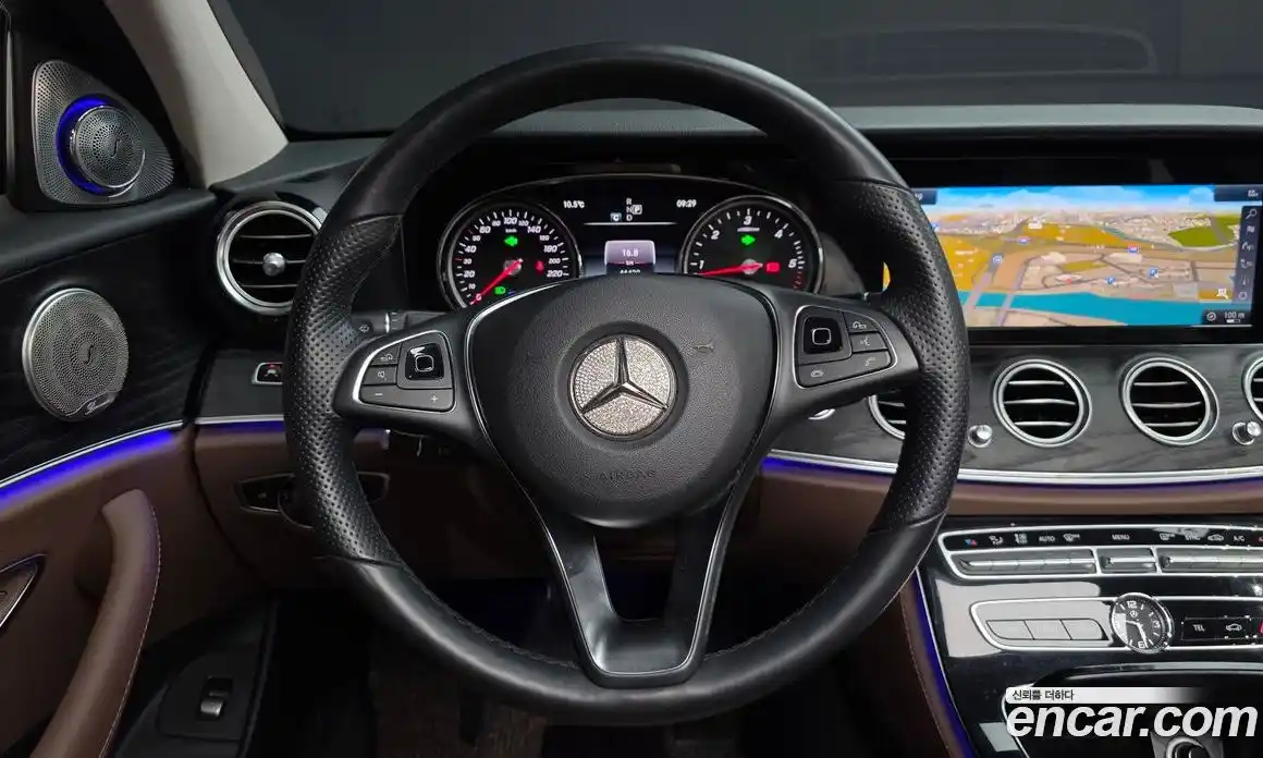 Mercedes-Benz E-Class 2018 1.9 гидро в Москве, фото 13