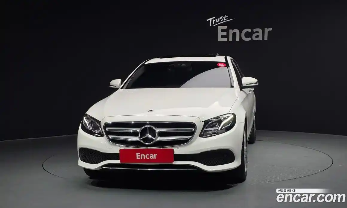 Mercedes-Benz E-Class 2018 1.9 гидро в Москве, фото 3