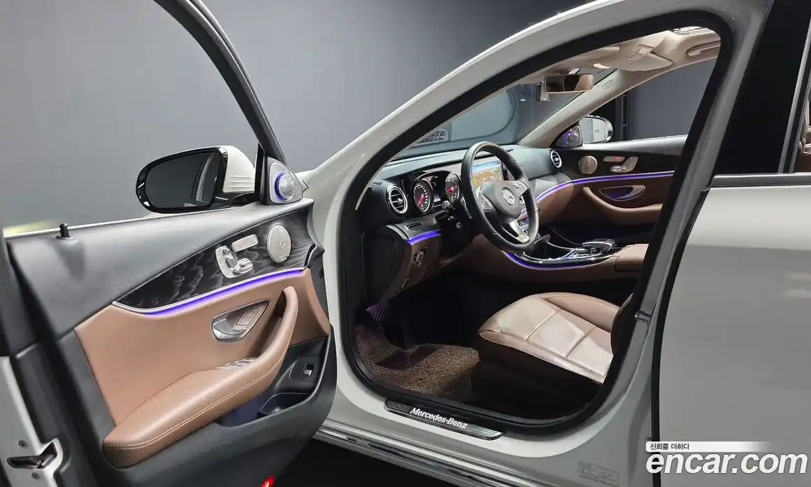 Mercedes-Benz E-Class 2018 1.9 гидро в Москве, фото 10