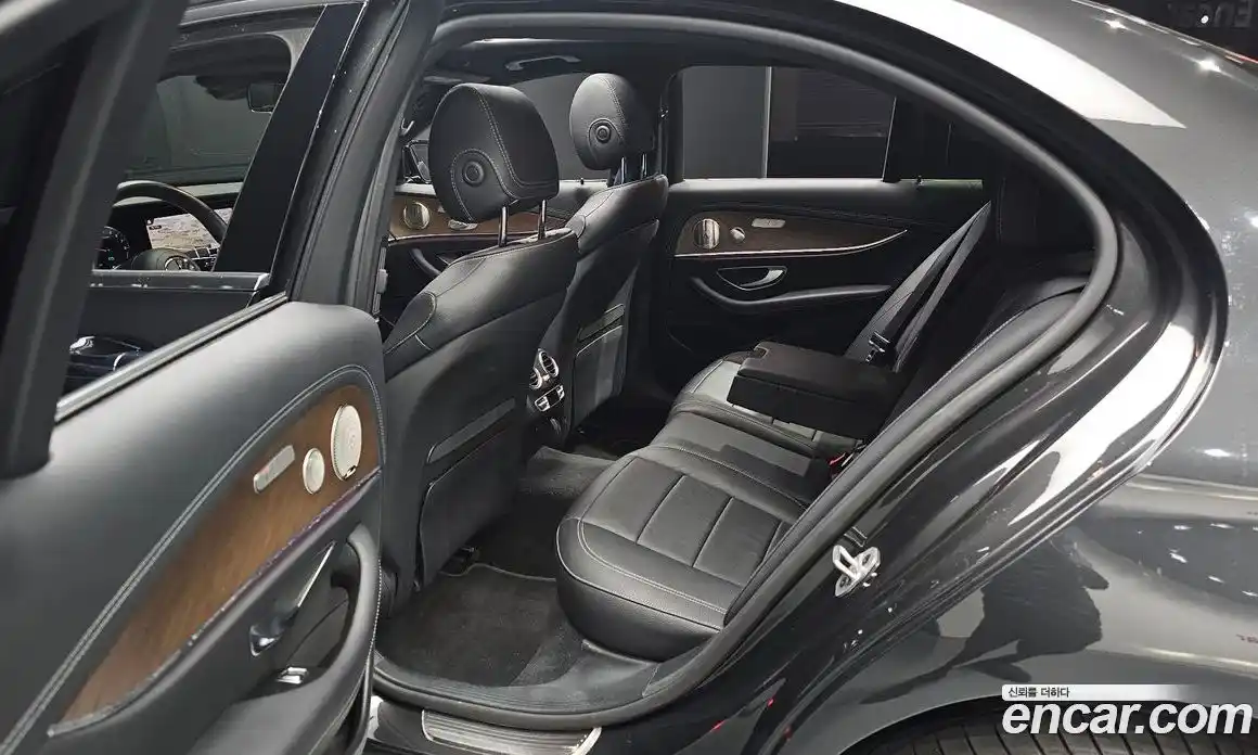 Mercedes-Benz E-Class 2021 2.0 гидро в Москве № 1194220, фото 12