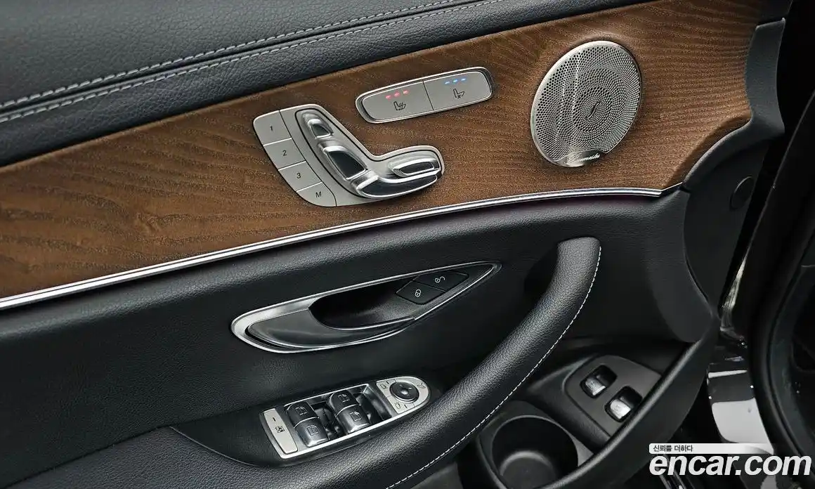 Mercedes-Benz E-Class 2021 2.0 гидро в Москве № 1194220, фото 17