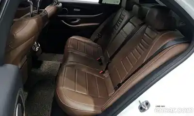 Mercedes-Benz E-Class 2022 2.0 гидро в Москве, миниатюра 12