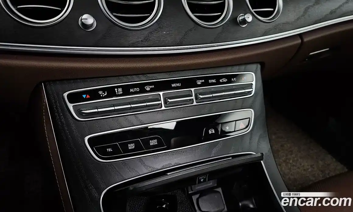 Mercedes-Benz E-Class 2022 2.0 гидро в Москве, фото 18