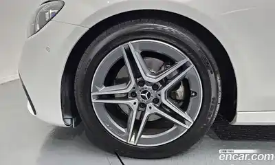 Mercedes-Benz E-Class 2022 2.0 гидро в Москве, миниатюра 5