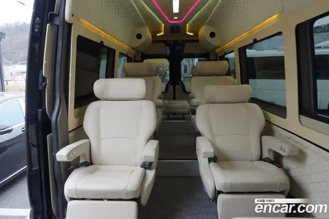 Mercedes-Benz Sprinter 2018 3.0 гидро в Москве № 1194385, фото 7