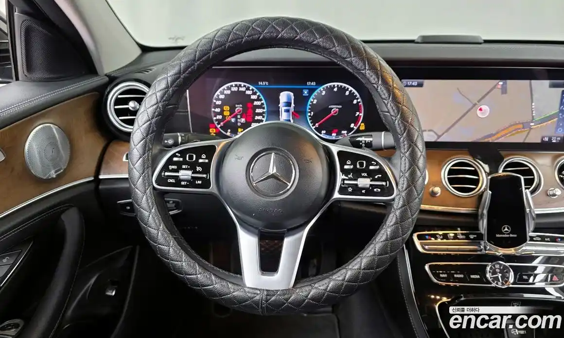 Mercedes-Benz E-Class 2019 2.0 гидро в Москве, фото 13