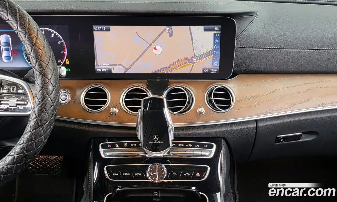 Mercedes-Benz E-Class 2019 2.0 гидро в Москве, фото 14