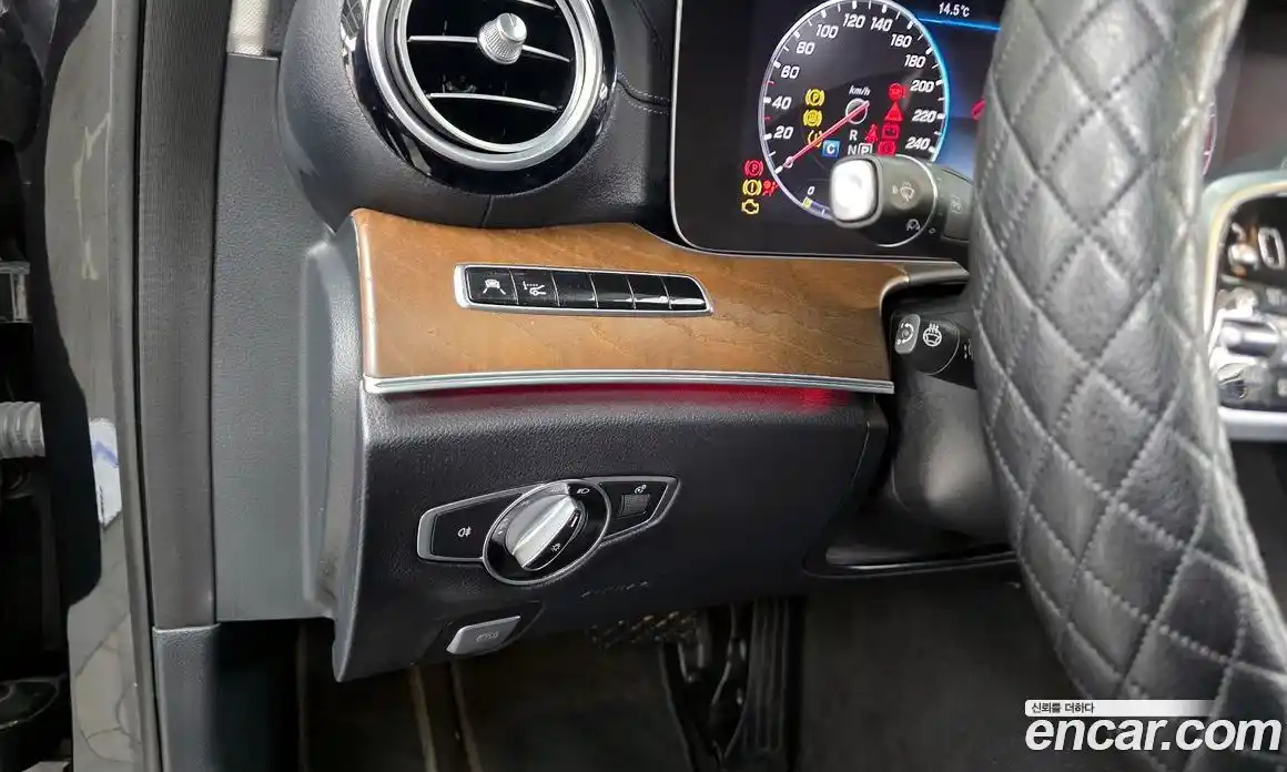 Mercedes-Benz E-Class 2019 2.0 гидро в Москве, фото 16