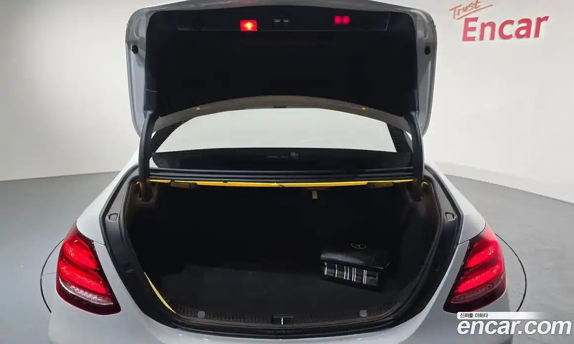 Mercedes-Benz E-Class 2019 2.0 гидро в Москве, фото 19