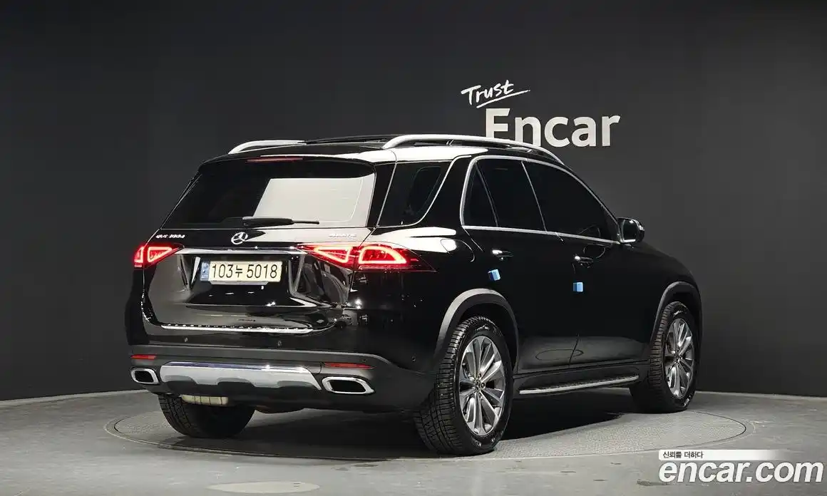 Mercedes-Benz GLE-Class 2021 1.9 Автомат в Москве № 1194722, фото 2