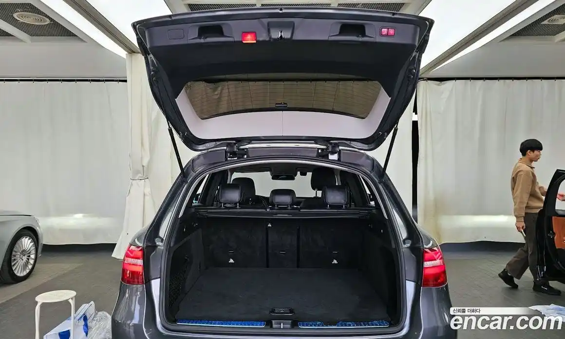 Mercedes-Benz GLC-Class 2019 2.0 Автомат в Москве № 1194759, фото 20