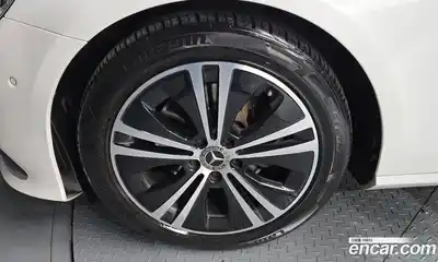 Mercedes-Benz E-Class 2020 2.0 Автомат в Москве № 1194785, миниатюра 5