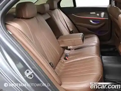 Mercedes-Benz E-Class 2019 2.0 Автомат в Москве № 1194841, миниатюра 12