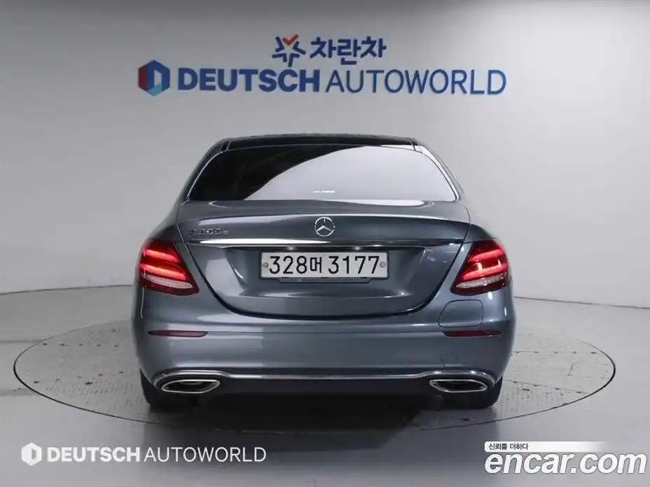 Mercedes-Benz E-Class 2019 2.0 Автомат в Москве № 1194841, фото 5