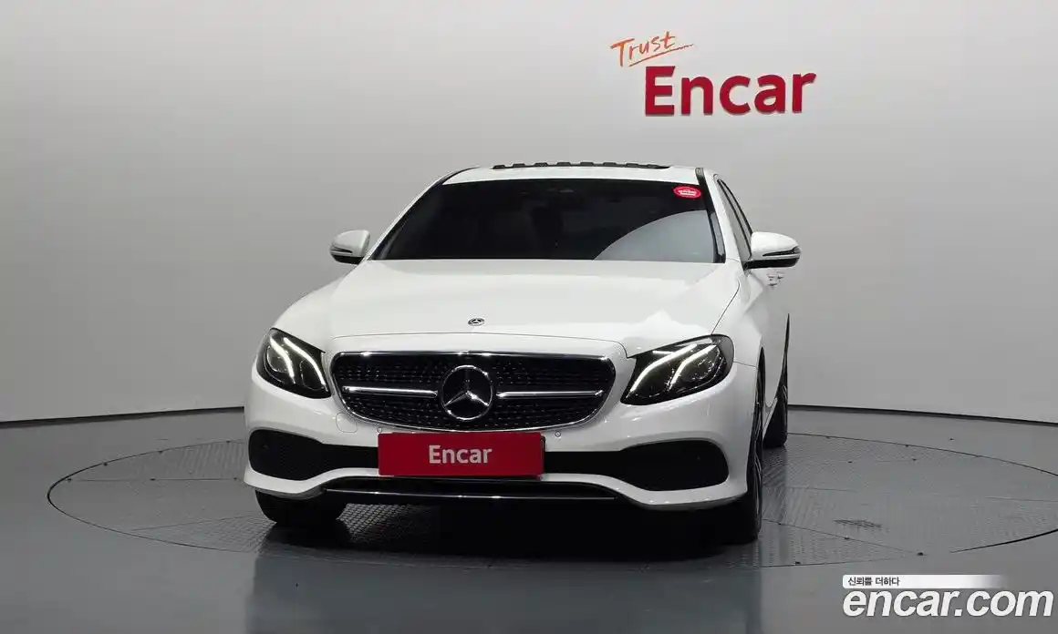 Mercedes-Benz E-Class 2018 2.0 Автомат в Москве № 1194847, фото 3