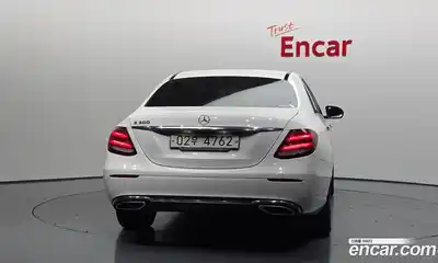 Mercedes-Benz E-Class 2018 2.0 Автомат в Москве № 1194847, миниатюра 4