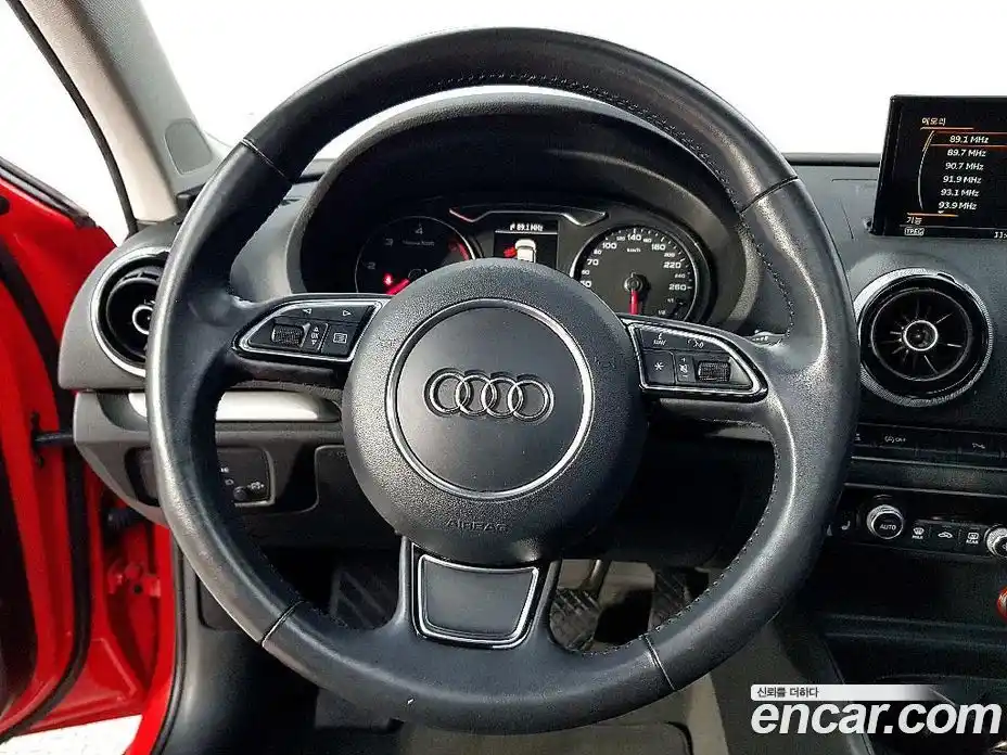 Audi A3 2016 2.0 гидро в Москве № 1195578, фото 12