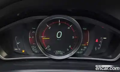 Volvo V40 2015 1.6 гидро в Москве № 1195874, миниатюра 8