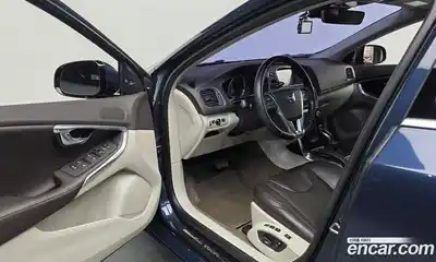 Volvo V40 2015 1.6 гидро в Москве № 1195874, миниатюра 10