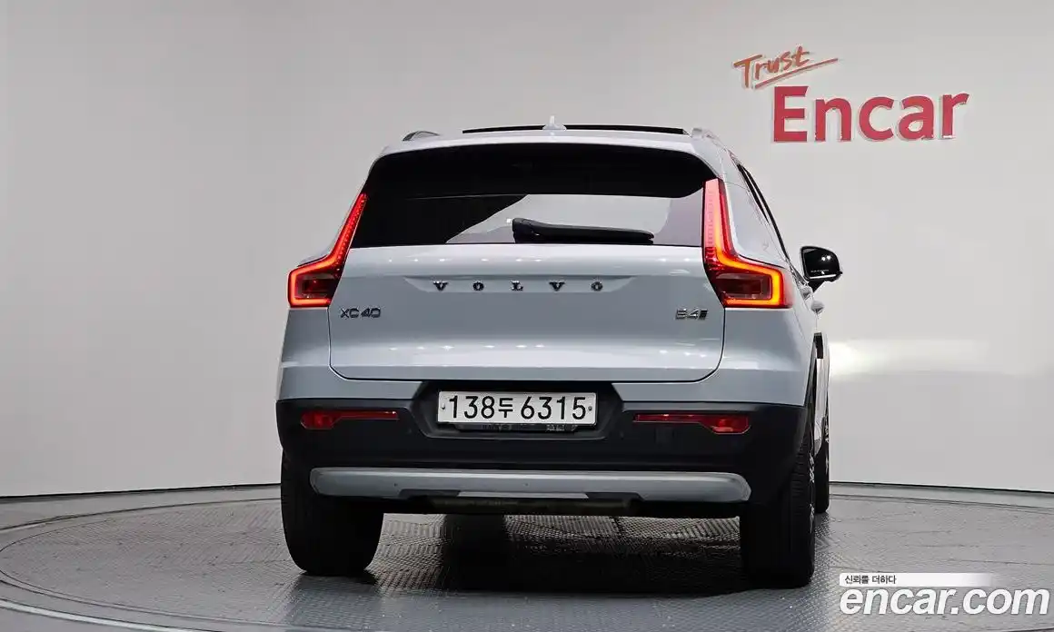 Volvo XC40 2020 2.0 гидро в Москве № 1195936, фото 4