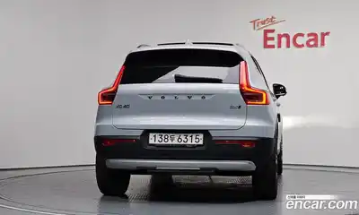 Volvo XC40 2020 2.0 гидро в Москве № 1195936, миниатюра 4