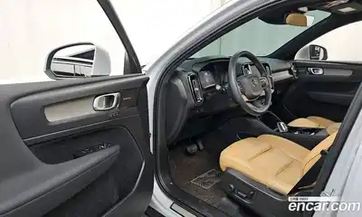 Volvo XC40 2020 2.0 гидро в Москве № 1195936, миниатюра 10