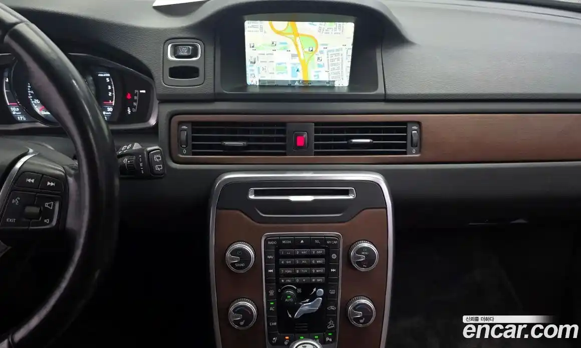 Volvo XC70 2015 2.4 гидро в Москве № 1195951, фото 14