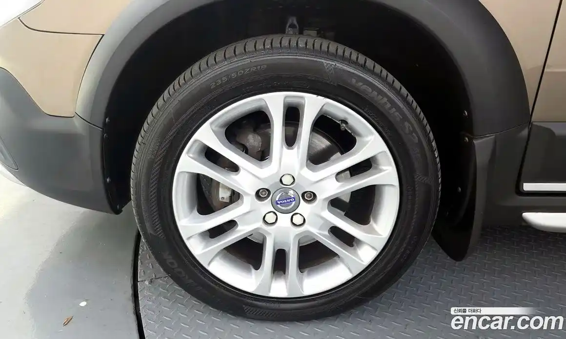 Volvo XC70 2015 2.4 гидро в Москве № 1195951, фото 5
