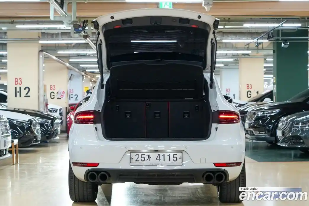 Porsche Macan 2018 3.0 гидро в Москве № 1196253, фото 10